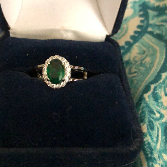 Sterling silver costume ring - Picture 2 of 2